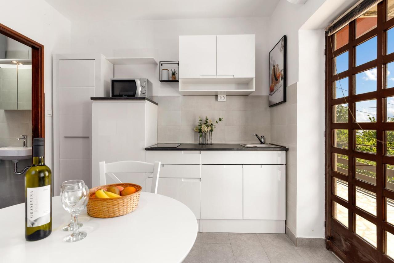 Apartments Vilma Opatija Eksteriør bilde